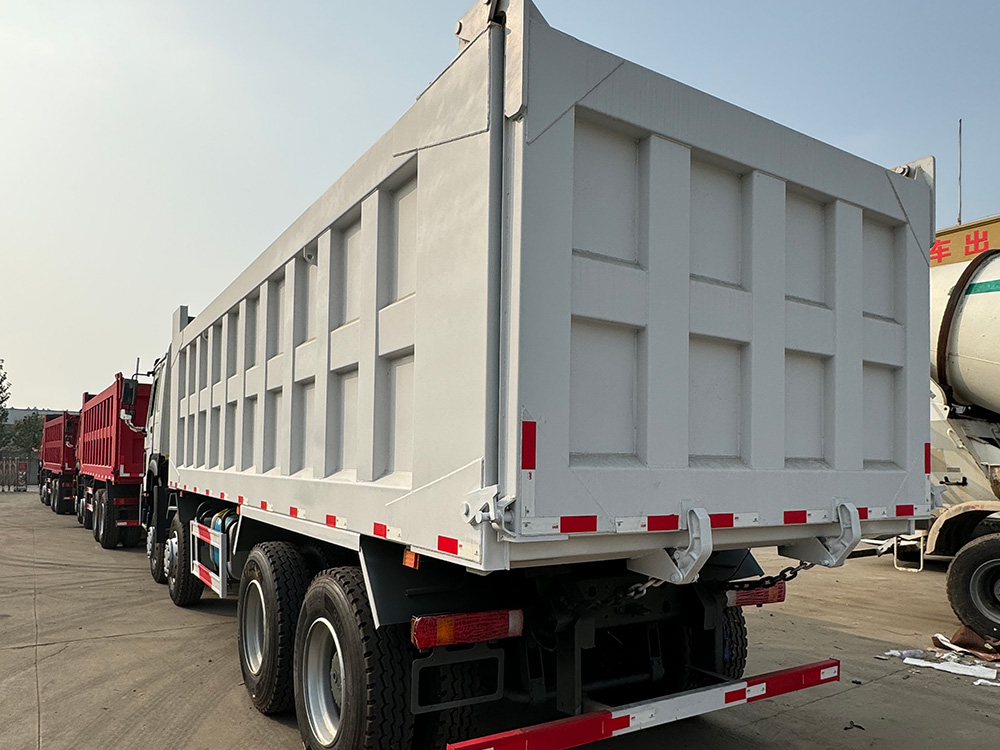 8x4HOWO Dump truck