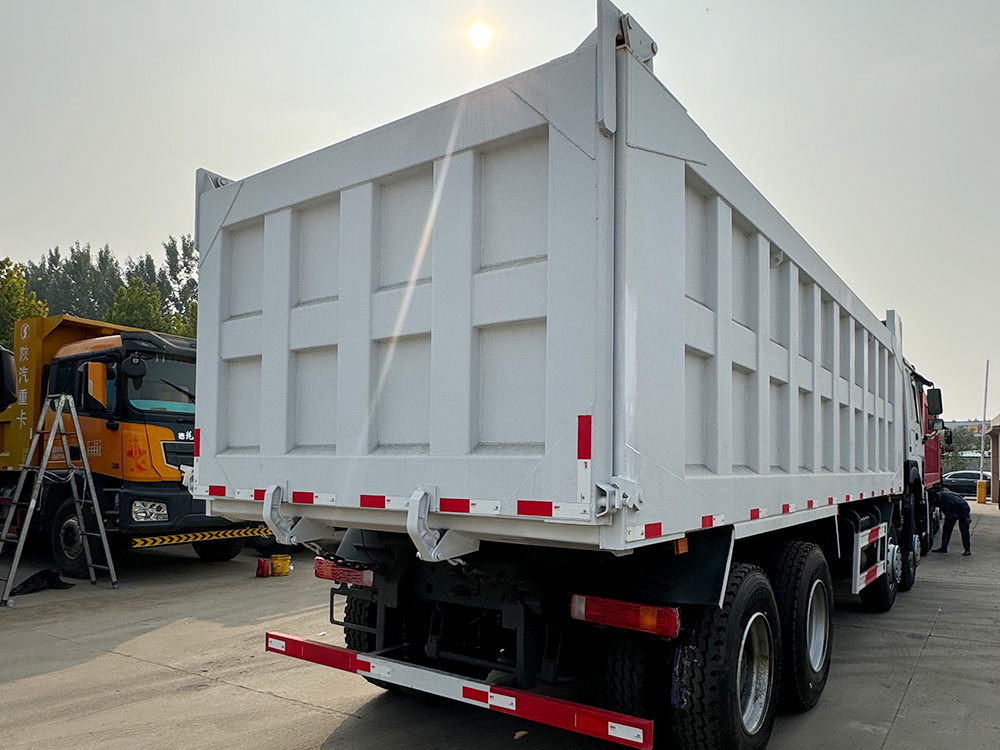 8x4HOWO Dump truck