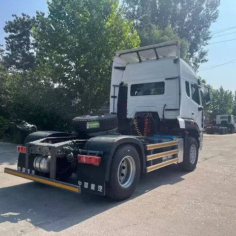 10 Wheeler Tractor Truck for Construction Industry Transport
